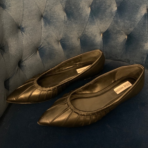 Steve Madden flats formal - Picture 2 of 3
